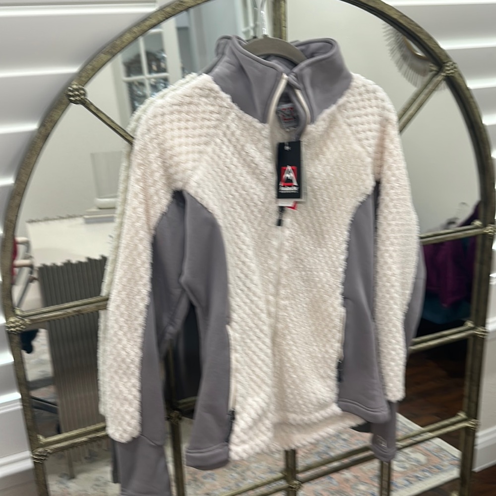BNWT size small Avalanche fleece hoodie